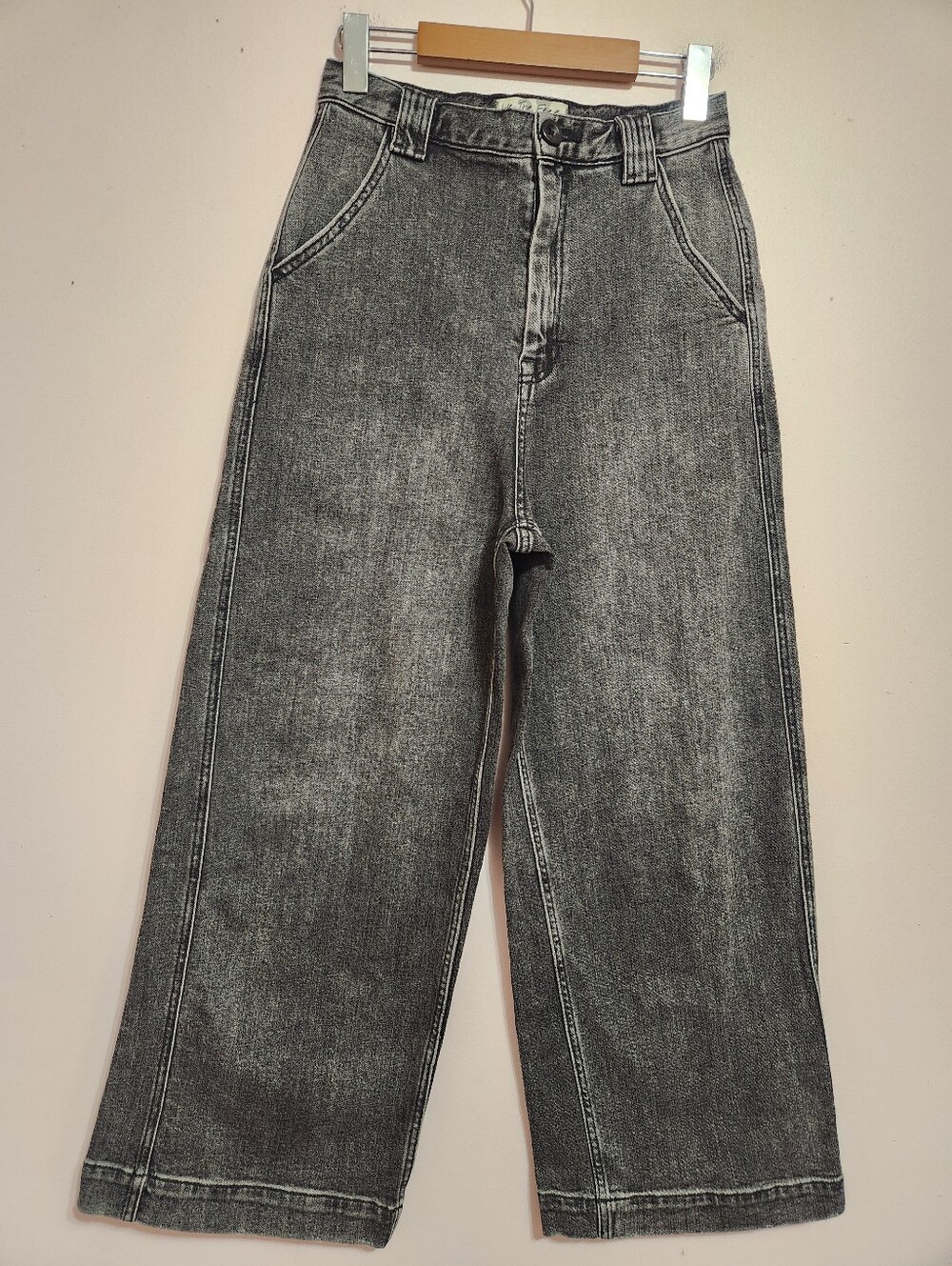 We The Free CRVY Libre Faded Black Wide Leg Cropped Jeans Size 27 Grunge Y2K
